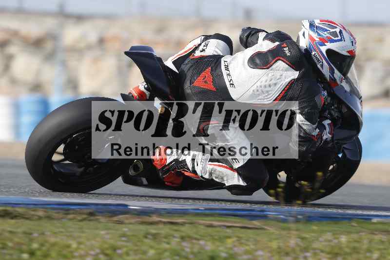 /Archiv-2024/01 26.-28.01.2024 Moto Center Thun Jerez/Gruppe gruen-green/backside